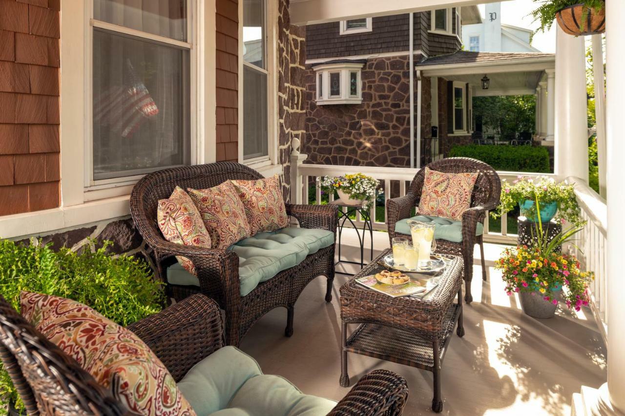 Three Daughters Inn Поттстаун Экстерьер фото