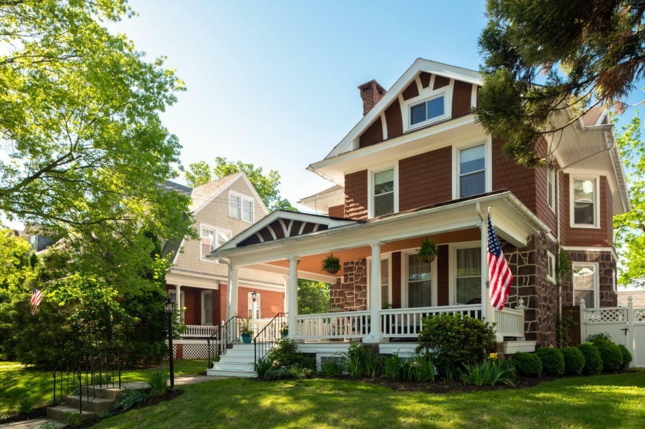 Three Daughters Inn Поттстаун Экстерьер фото